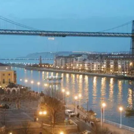 Big Lux Beachcity Ap 01